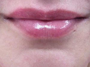 New! 70s Summer Lip Oil- Grape
