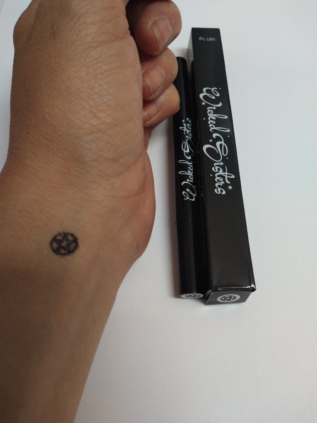 New! Black Eyeliner & Pentagram Shaped Stamp Pen
