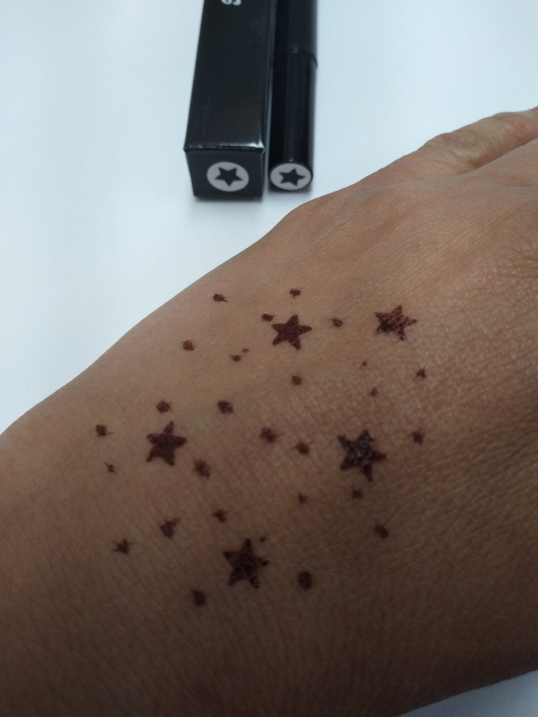 New! Brown Eyeliner & Star Shaped Stamp Freckle Pen